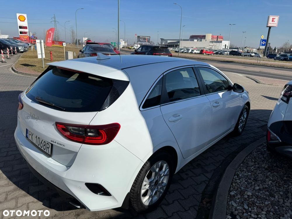 Kia Ceed 1.5 T-GDI M - 5