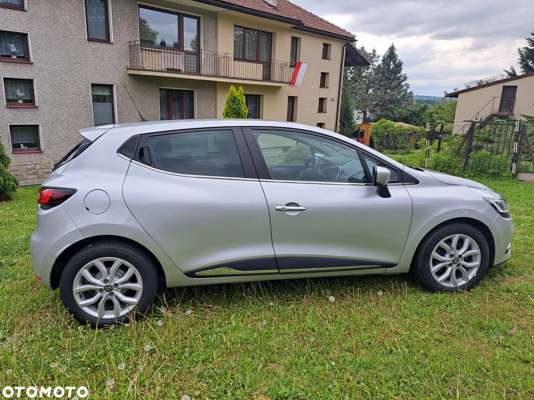 Renault Clio - 9