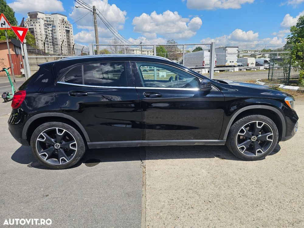Mercedes-Benz GLA - 7