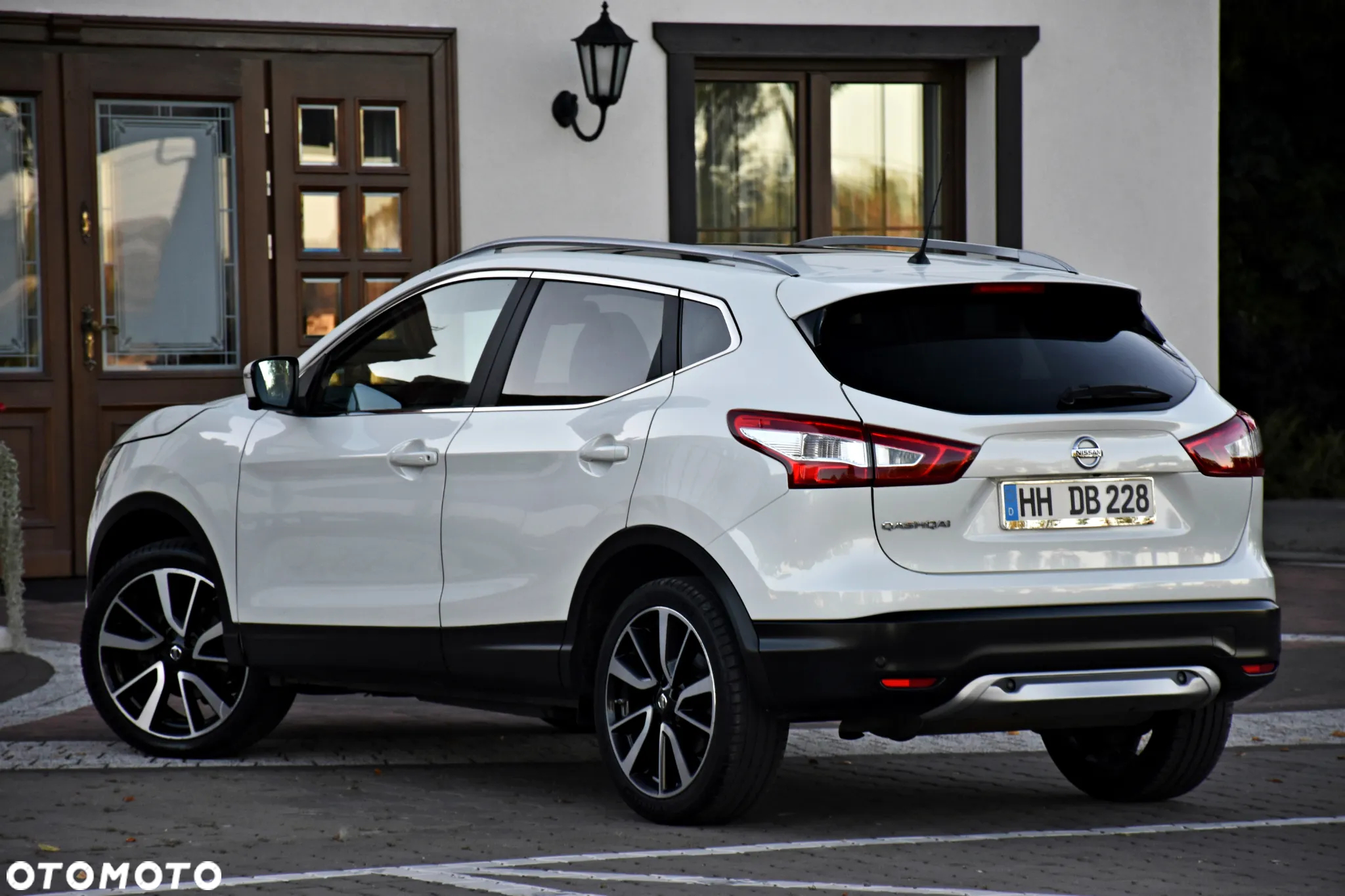 Nissan Qashqai 1.2 DIG-T Xtronic TEKNA+ - 18