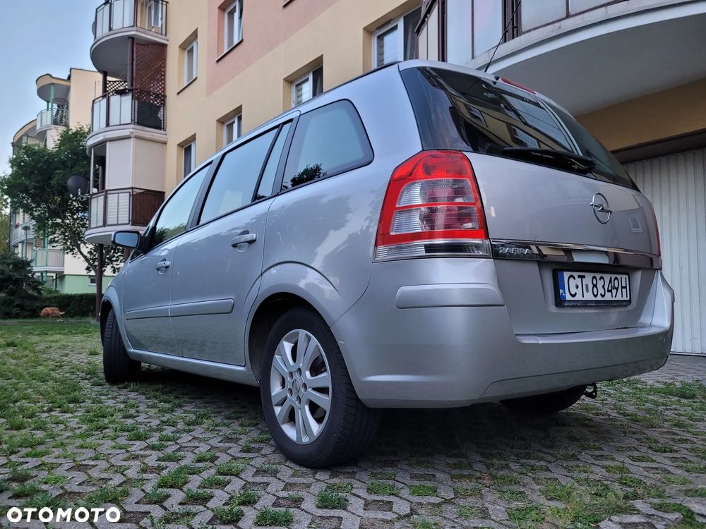 Opel Zafira 1.8 Essentia - 6