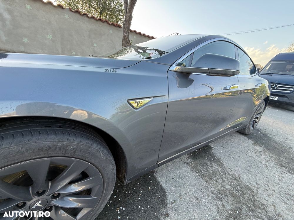 Tesla Model S Standard - 5