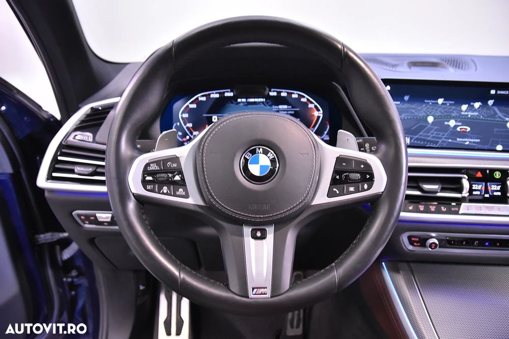 BMW X5 M M50i - 16