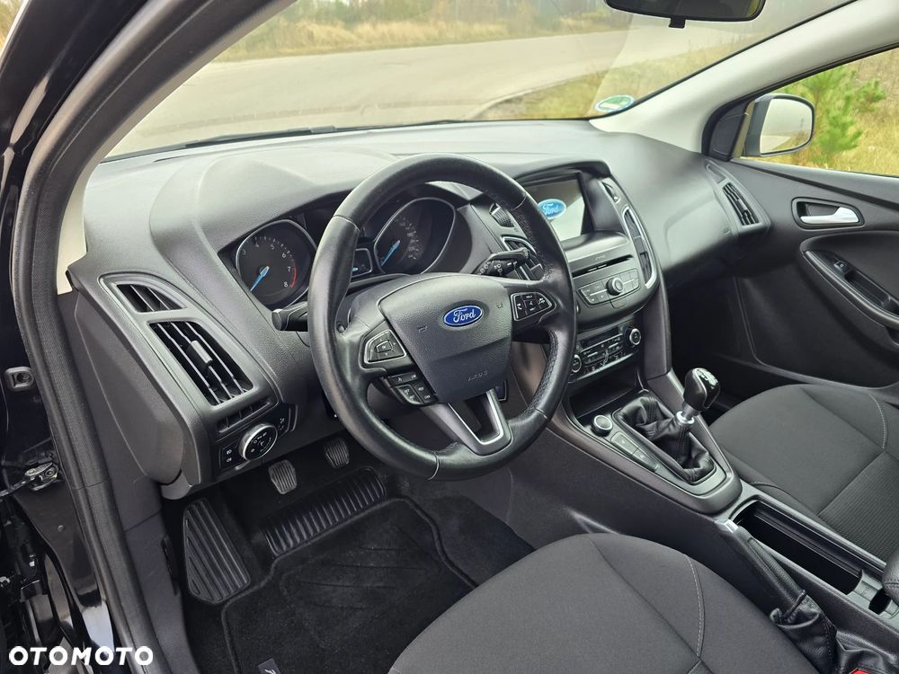 Ford Focus 1.0 EcoBoost Titanium - 6