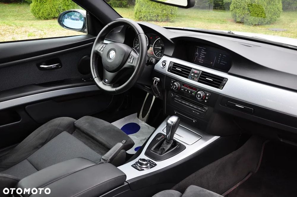 BMW Seria 3 320d - 32
