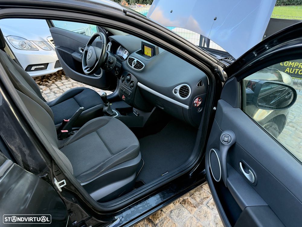 Renault Clio 1.2 16V Dynamique S - 47