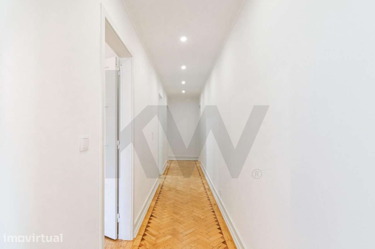 Apartamento T4 na Rua Filipe Folque - Grande imagem: 4/25