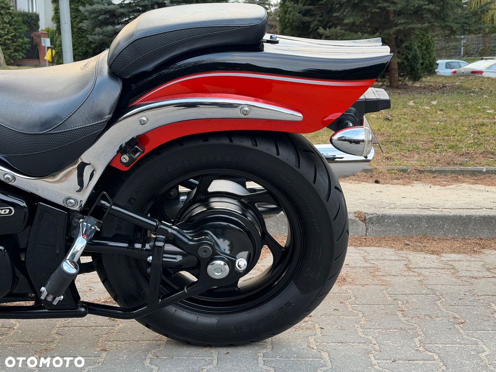 Suzuki Intruder - 11