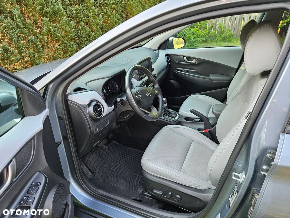 Hyundai Kona - 12