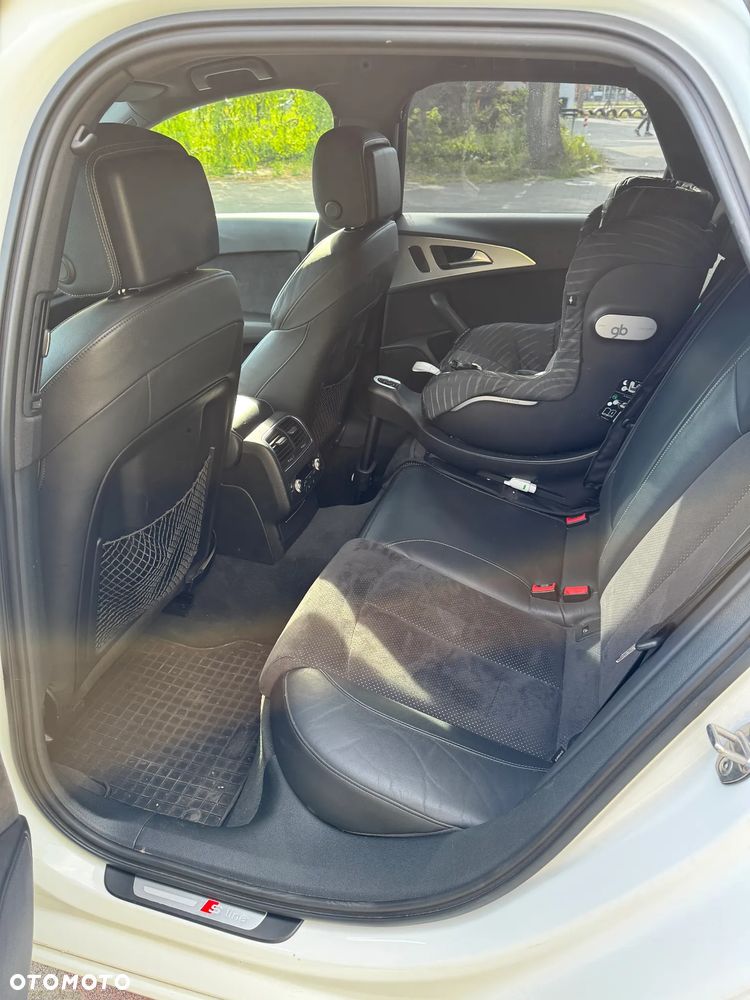 Audi A6 Avant - 13