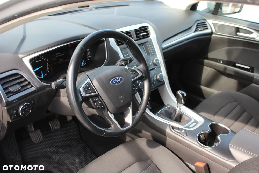 Ford Mondeo 1.5 EcoBoost Trend - 14