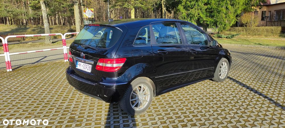 Mercedes-Benz Klasa B 180 BlueEFFICIENCY SPORT EDITION - 8