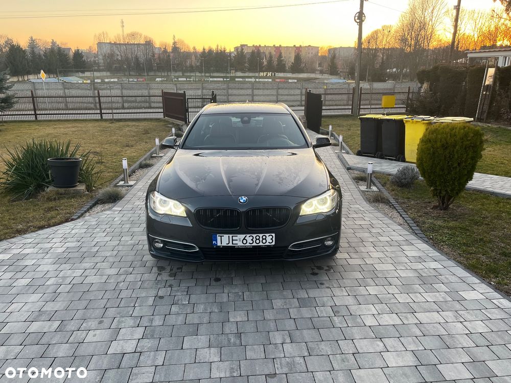 BMW Seria 5 530d xDrive - 12
