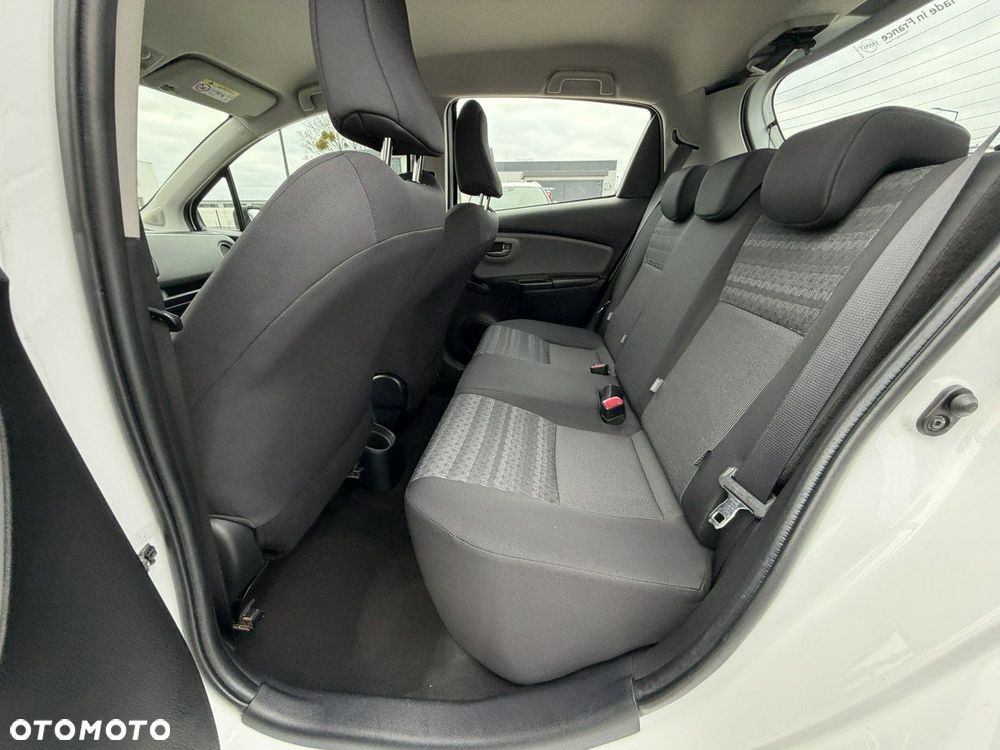 Toyota Yaris - 25
