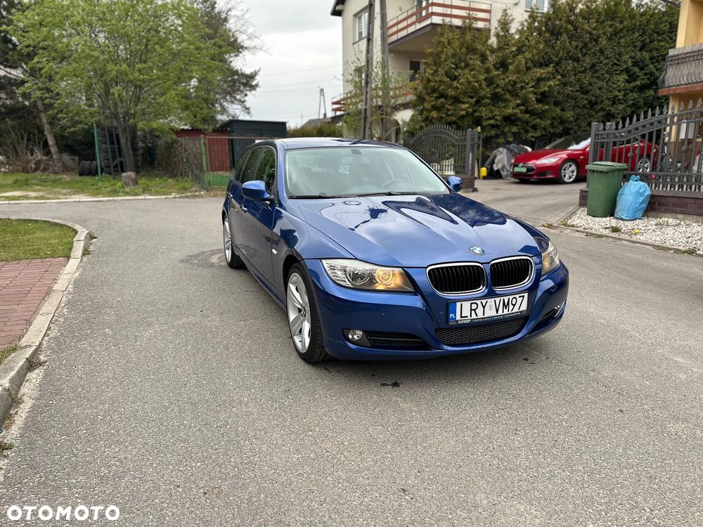 BMW Seria 3 318i Edition Sport - 9