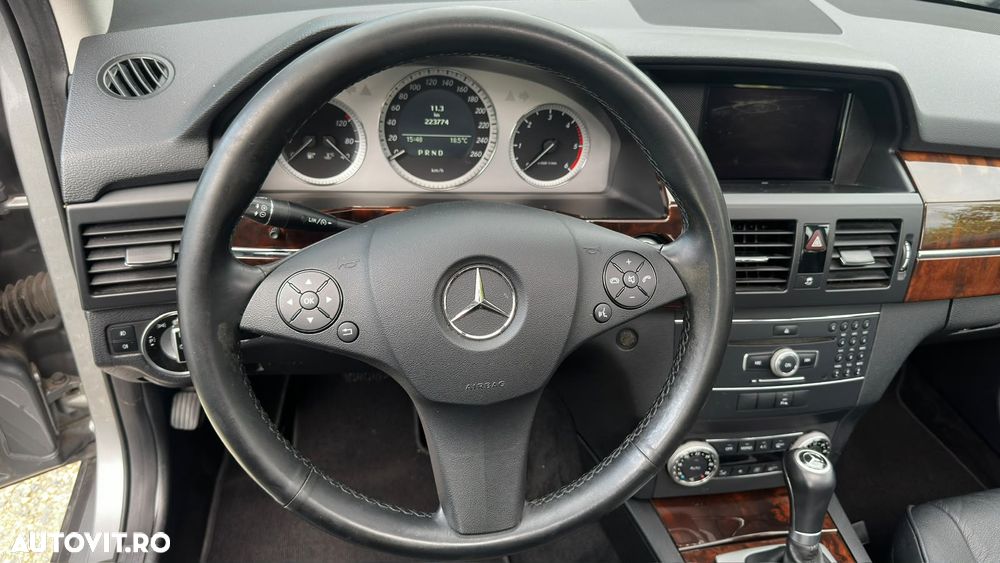 Mercedes-Benz GLK - 11