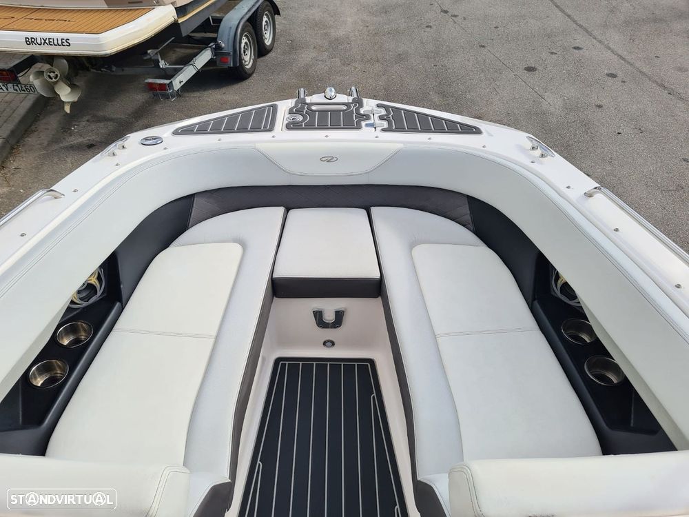 Regal 24 fastdeck - 12