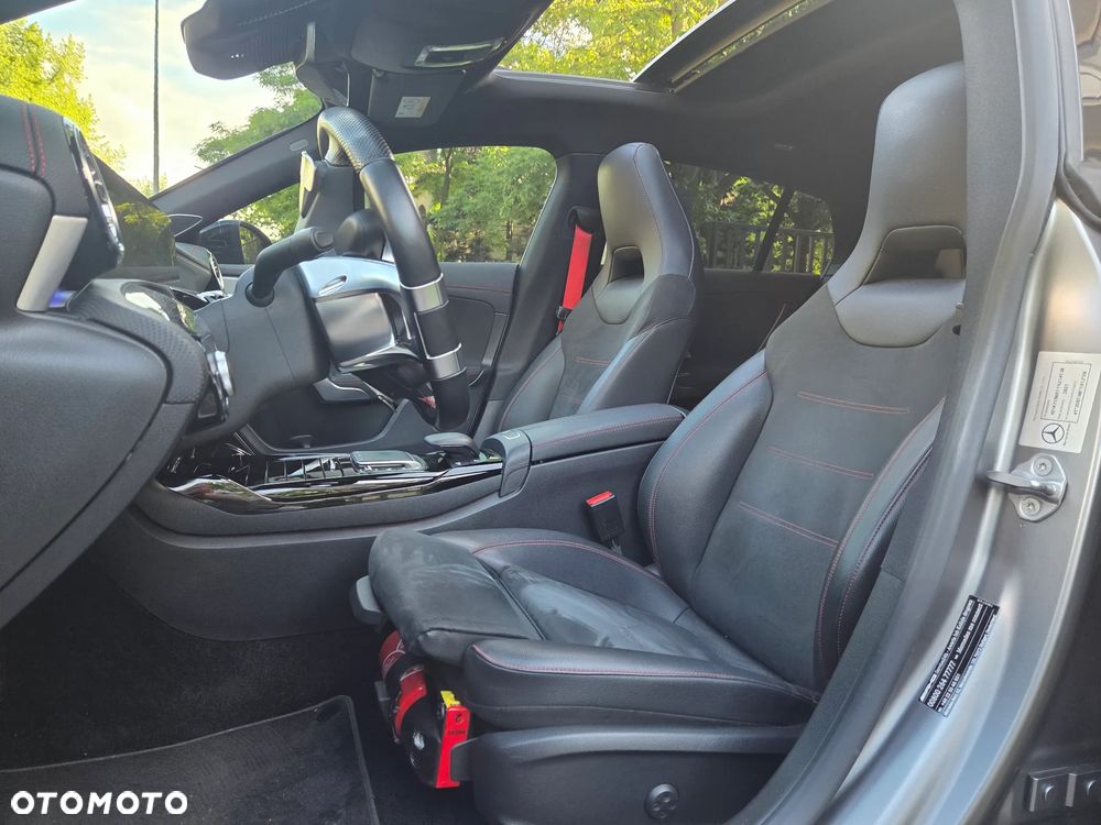 Mercedes-Benz CLA AMG 35 4-Matic 7G-DCT - 27