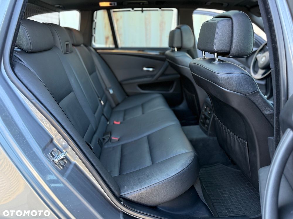 BMW Seria 5 525d Edition Lifestyle - 28