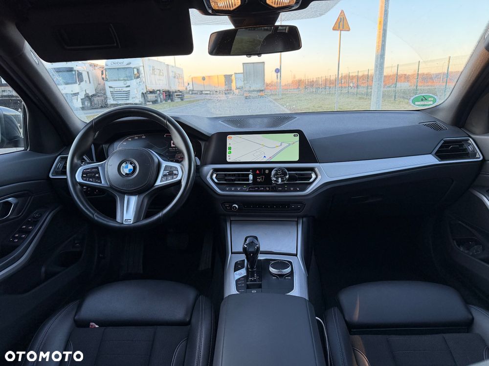 BMW Seria 3 320d xDrive - 11
