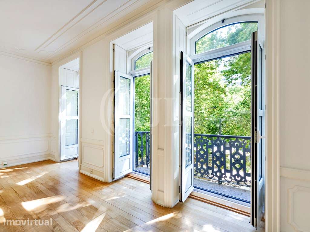 Apartamento T2, estacionamento, Av. Liberdade, Lisboa - Grande imagem: 2/21