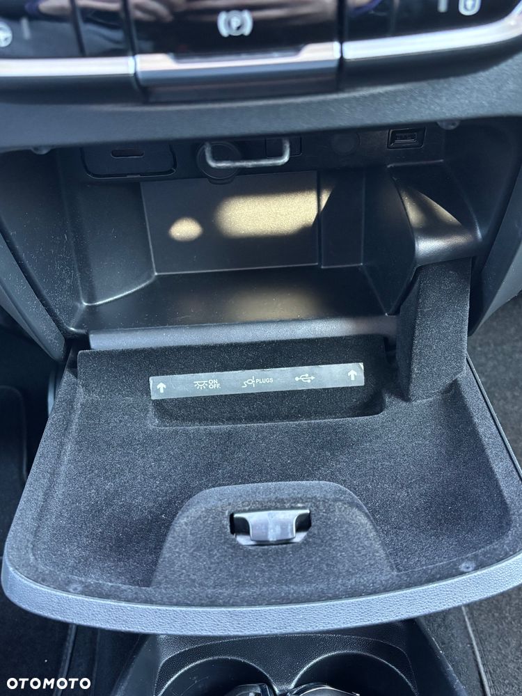 Citroën C4 SpaceTourer BlueHDi 130 Stop&Start EAT8 SHINE - 21