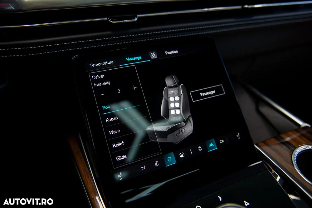 Cadillac Escalade - 24