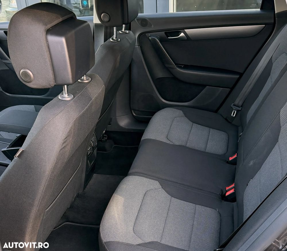 Volkswagen Passat 2.0 TDI BlueMotion Technology DPF Comfortline - 9