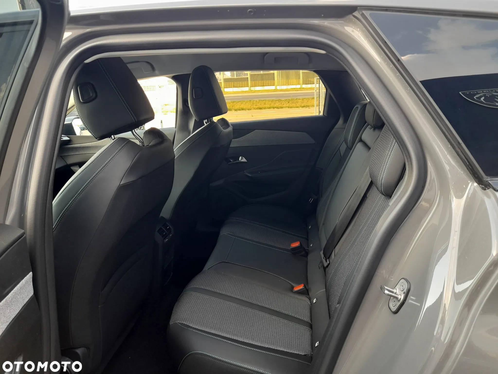 Peugeot 308 1.2 PureTech Allure S&S EAT8 - 11