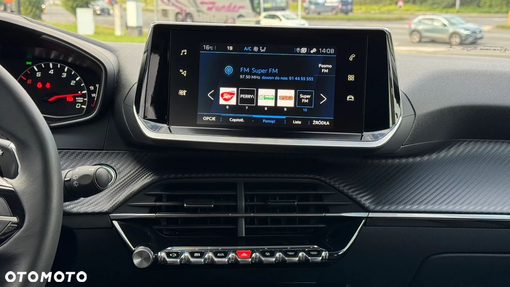 Peugeot 2008 1.2 PureTech Allure Pack S&S EAT8 - 13