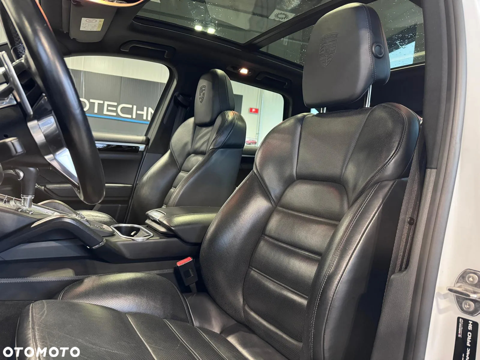 Porsche Cayenne S Diesel Platinum Edition - 11