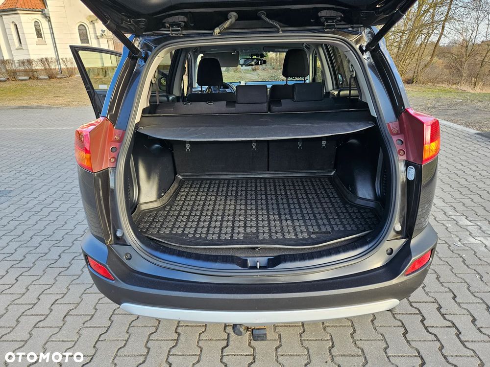 Toyota RAV4 2.0 D-4D Premium 4x2 - 8