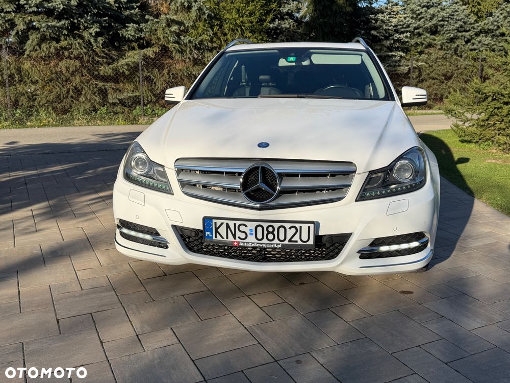 Mercedes-Benz Klasa C 220 CDI 4Matic 7G-TRONIC Avantgarde Edition - 2
