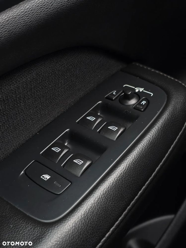 Volvo V60 D3 Geartronic - 30