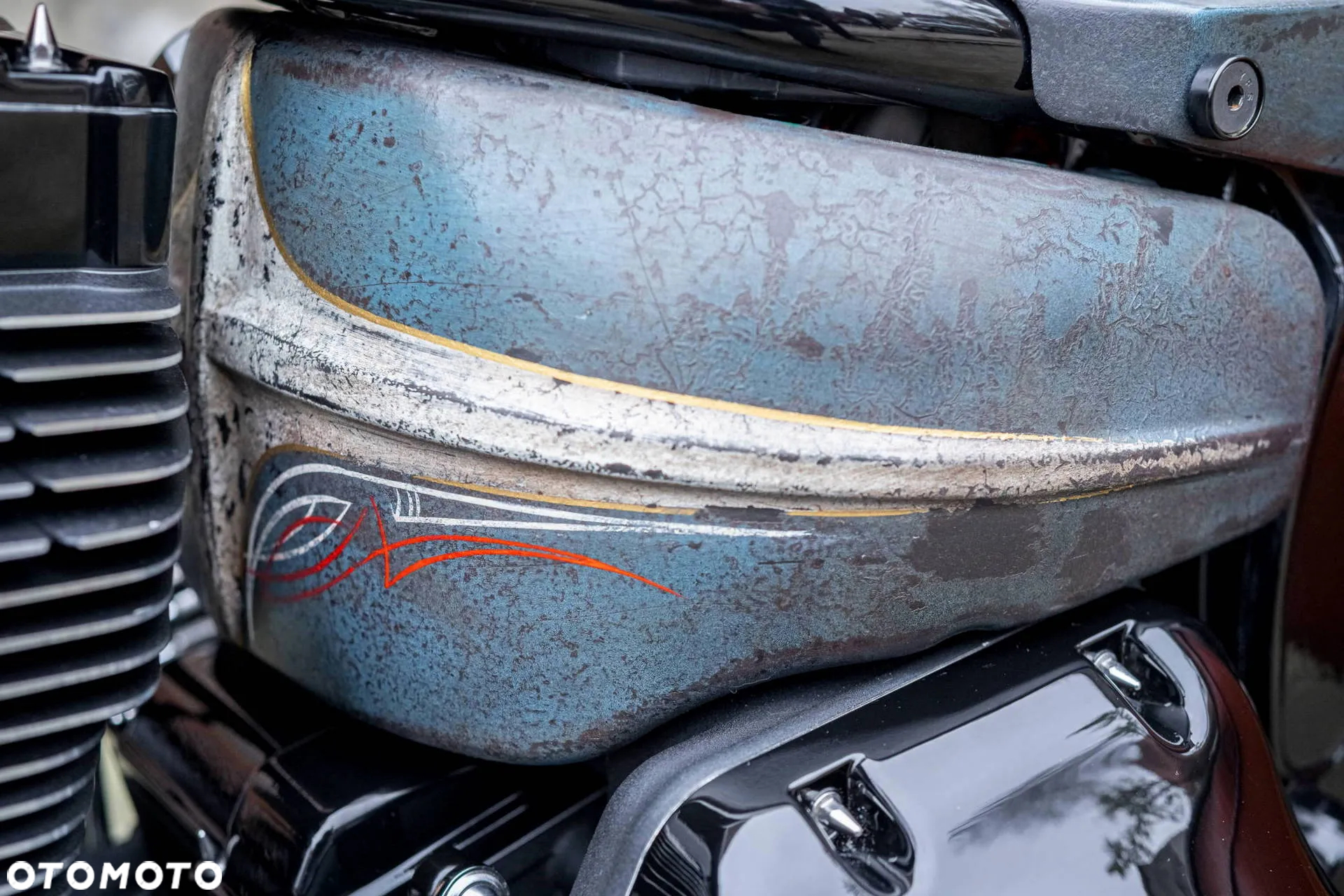 Harley-Davidson Softail Breakout - 18