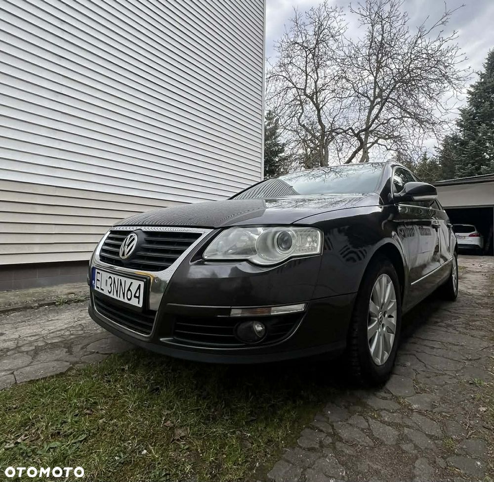 Volkswagen Passat 2.0 TDI Comfortline DSG - 1