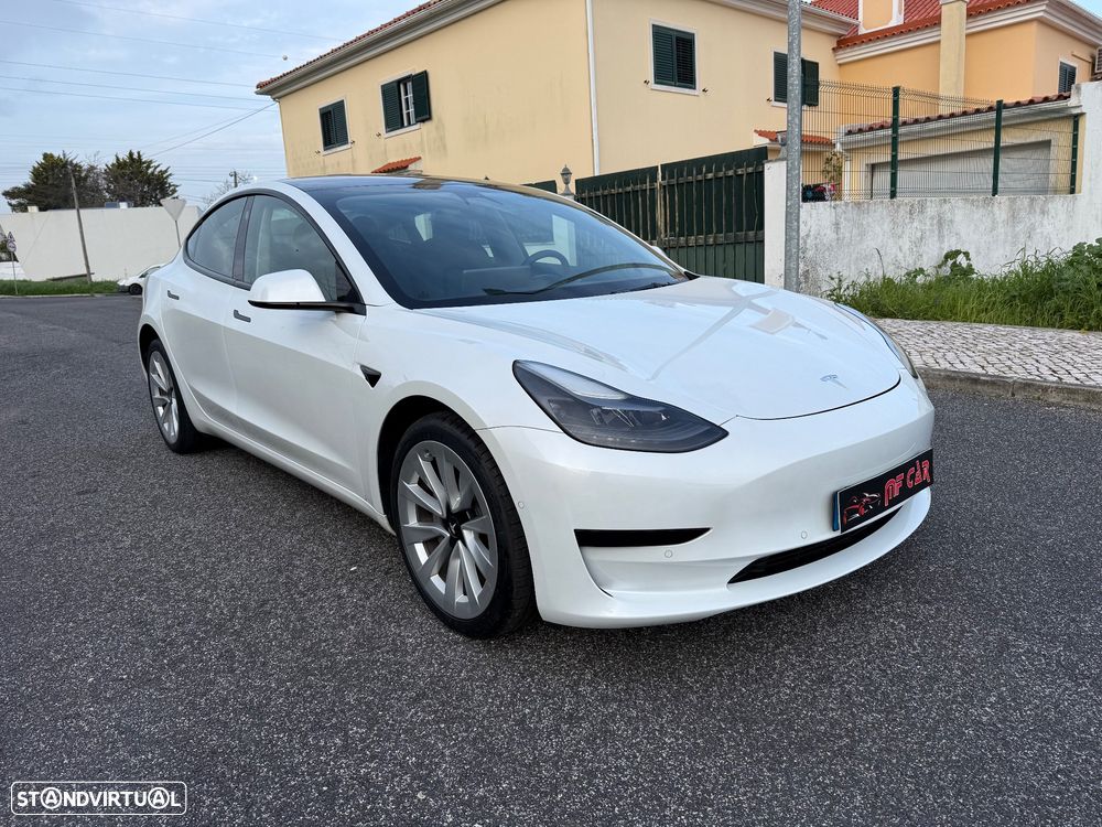 Tesla Model 3 Standard Range Plus RWD - 1