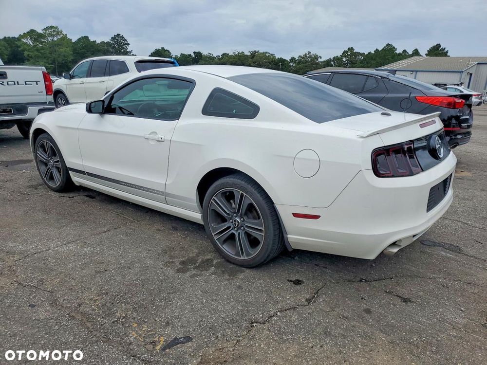 Ford Mustang 3.7 V6 Premium - 2