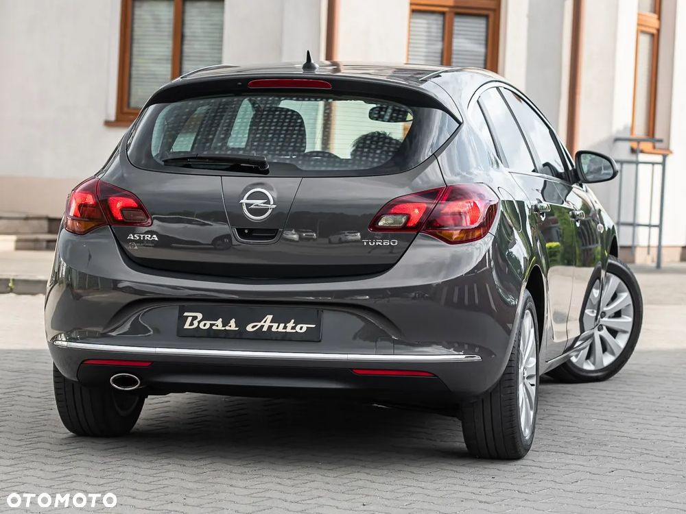 Opel Astra 1.4 Turbo Cosmo - 13