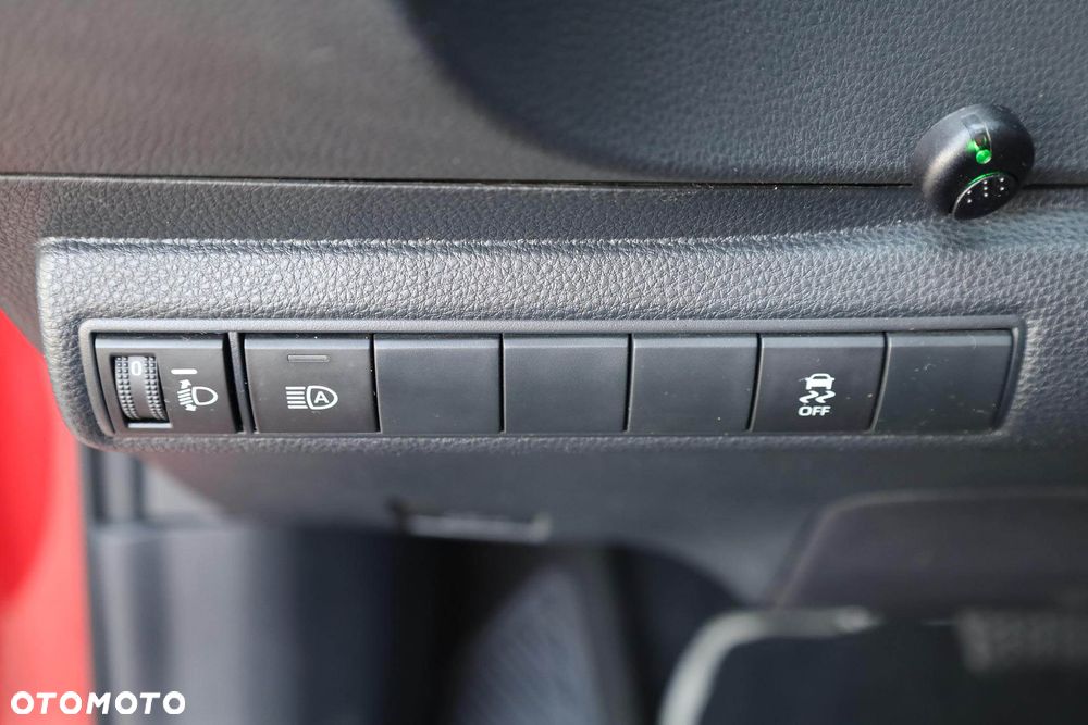 Toyota Corolla 1.8 Hybrid Comfort - 29