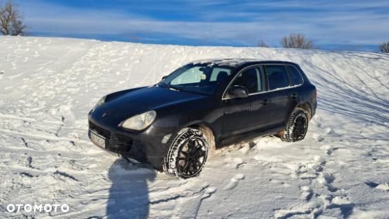 Porsche Cayenne - 26