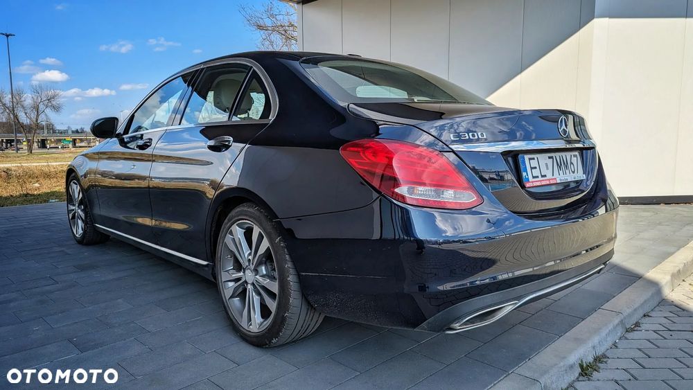 Mercedes-Benz Klasa C 300 7G-TRONIC - 9