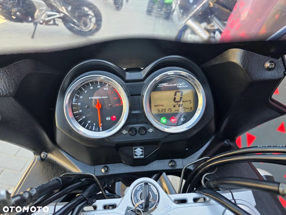 Suzuki Bandit - 22