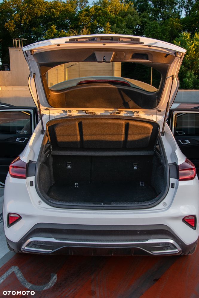 Kia XCeed 1.5 T-GDI M - 12