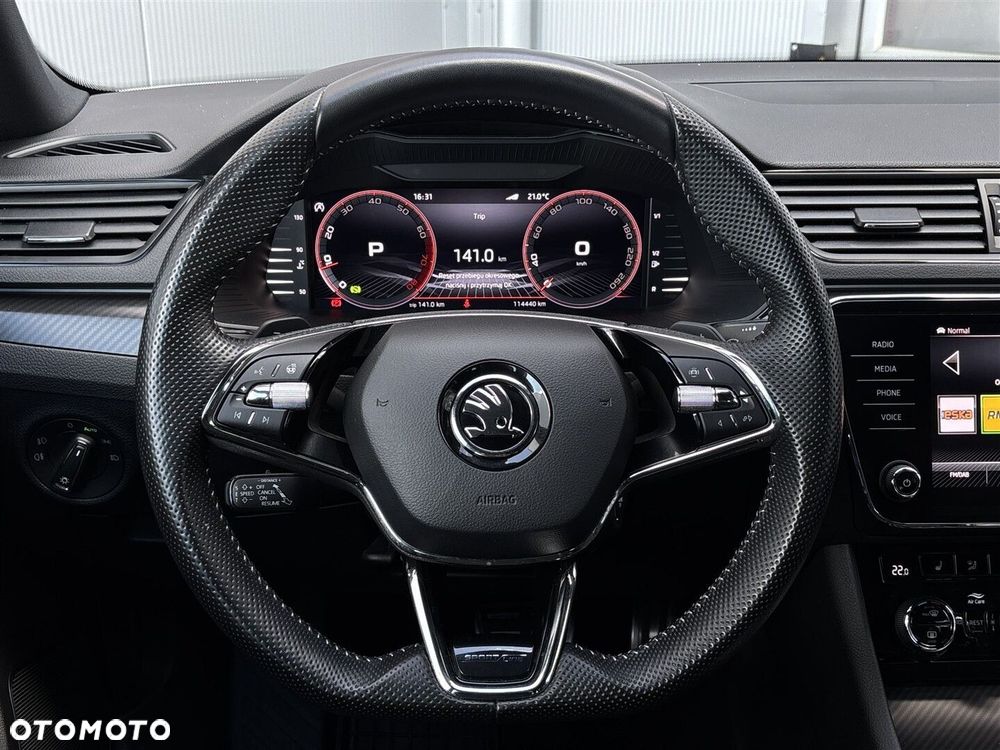 Skoda Superb 2.0 TSI 4x4 Sportline DSG - 16