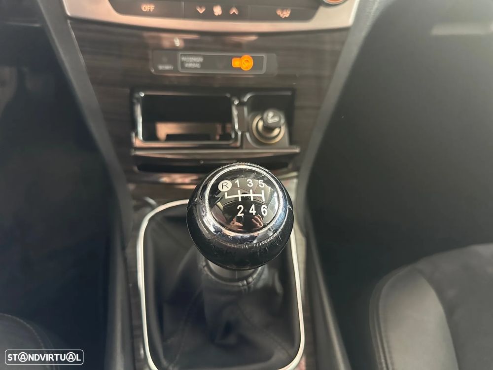 Toyota Avensis SW 2.0 D-4D Luxury+GPS - 12