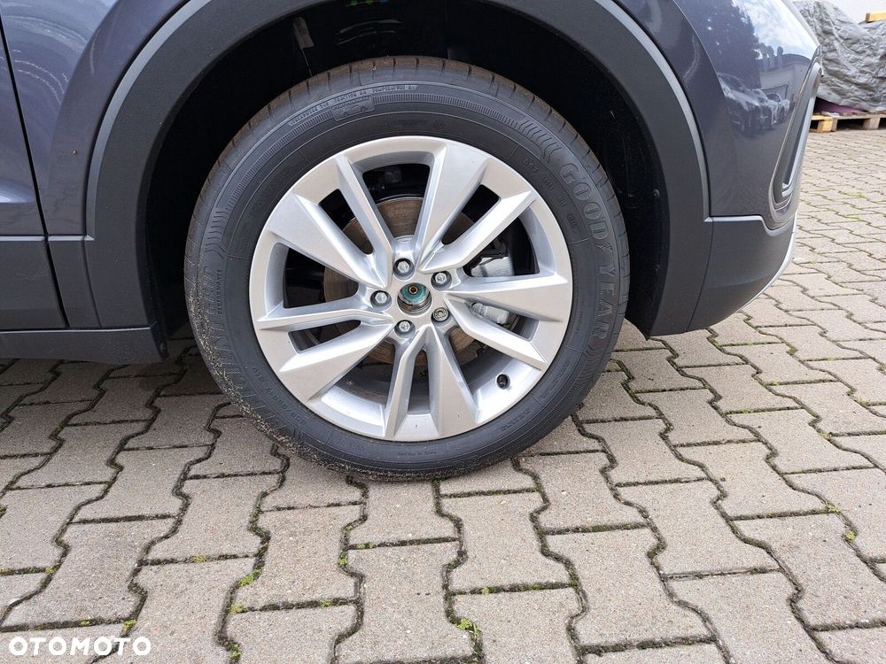 Volkswagen T-Cross - 19