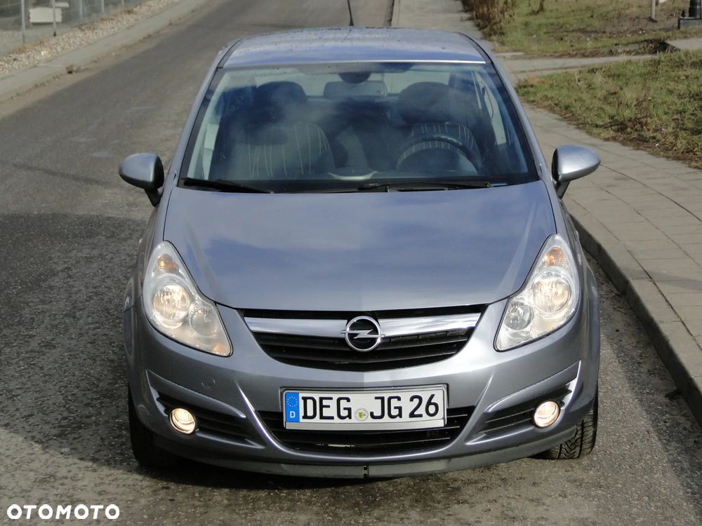 Opel Corsa 5-Türer Cosmo - 2