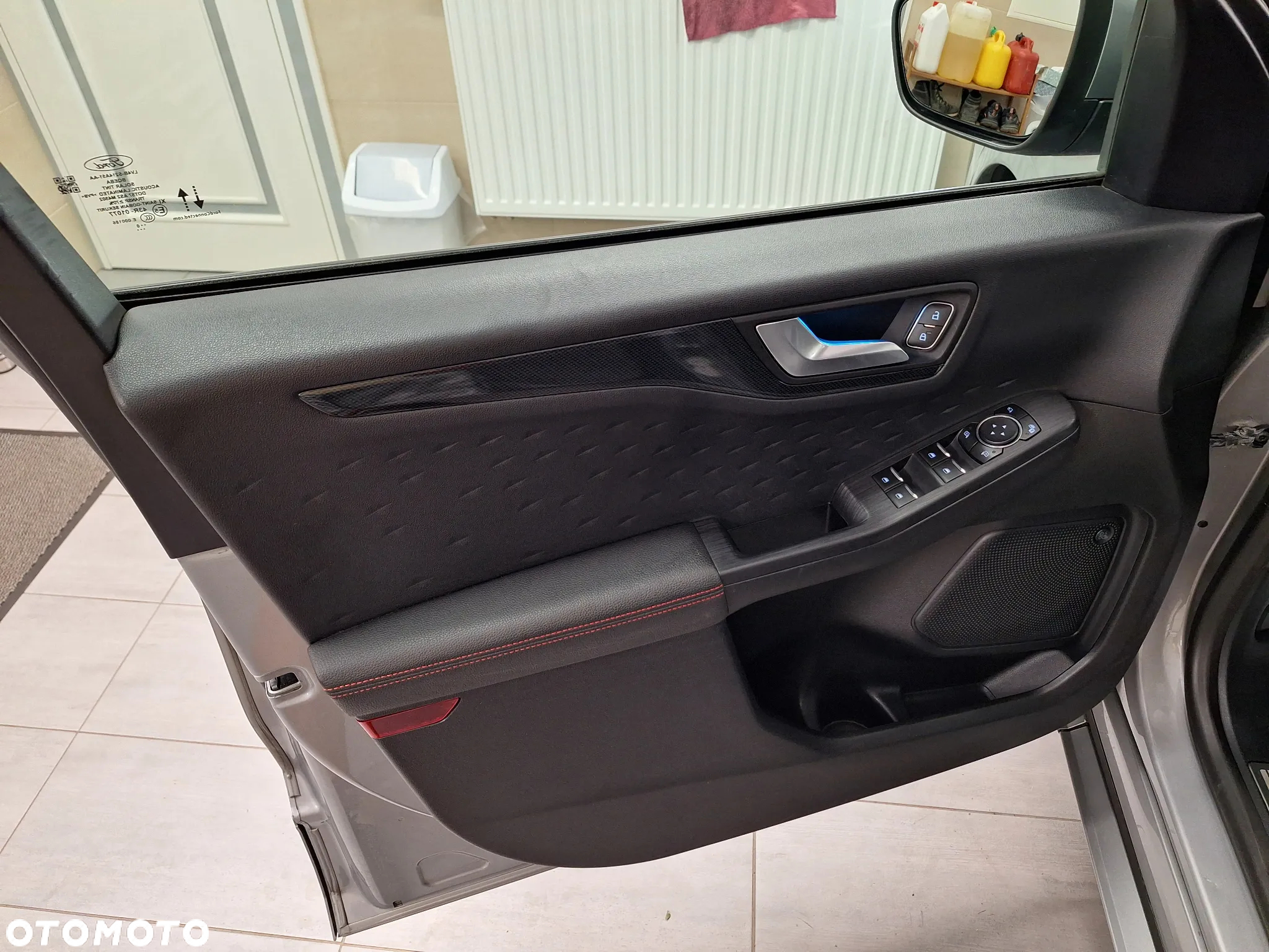 Ford Kuga 2.0 EcoBlue Hybrid ST-LINE X - 18