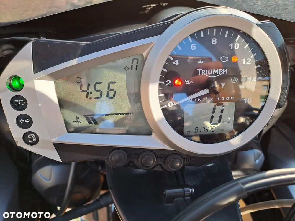 Triumph Daytona - 12